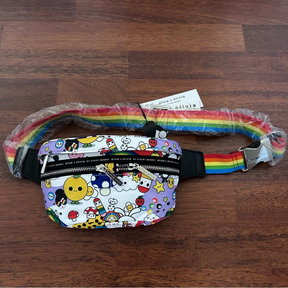 W/ tags Alice + Olivia Gracie Nylon Fanny Pack Handbag